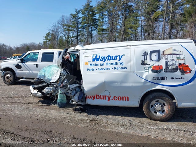 Chevrolet Express 3500 Work Van 2018 1GCZGGFGXJ1174816 Image 20