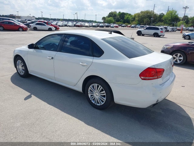 1VWAT7A36EC103388 Volkswagen Passat 1.8t S