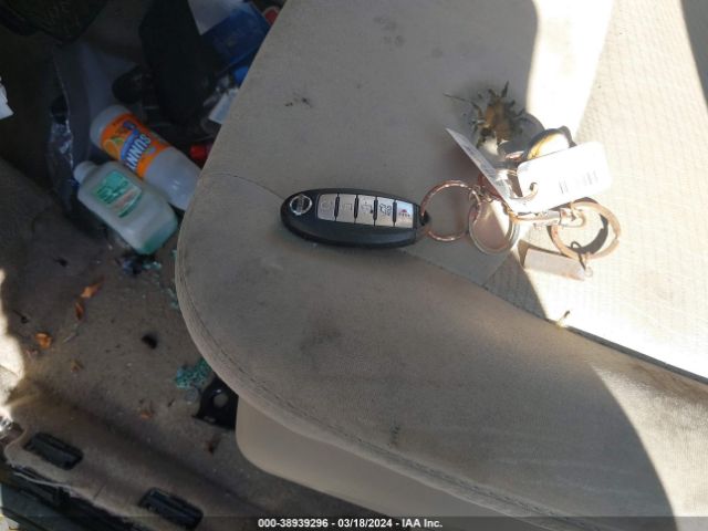 5N1AR2MM2EC725040 Nissan Pathfinder S