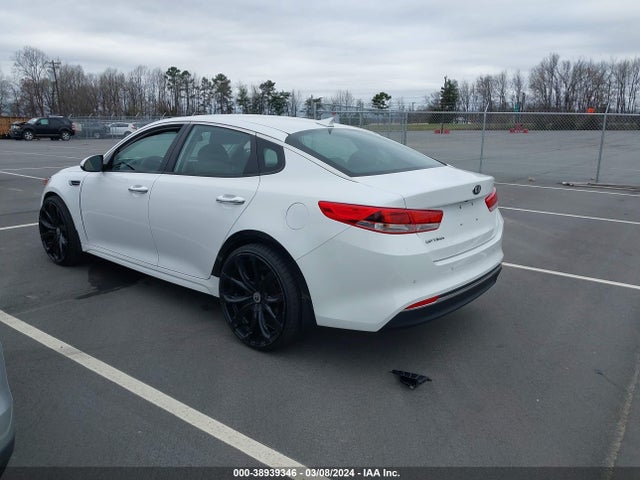 KIA Optima Lx 2018 5XXGT4L33JG274540 Image 3