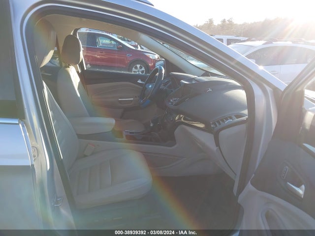 Ford Escape Titanium 2017 1FMCU9J97HUA63289 Image 5