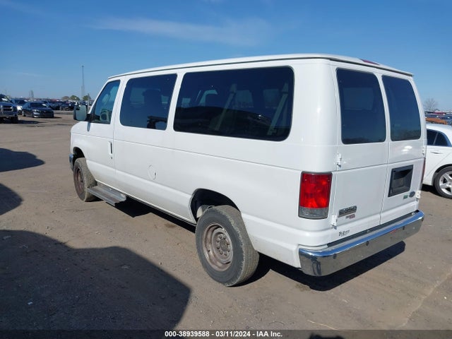 Ford E-350 Super Duty Xlt 2014 1FBNE3BL5EDB00924 Image 3
