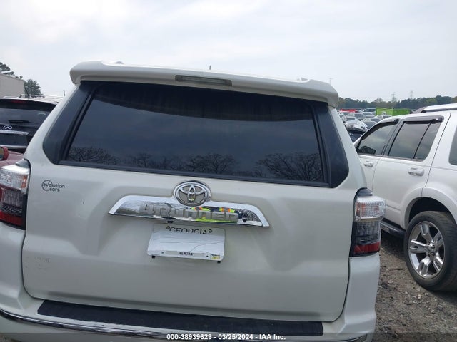 Toyota 4runner Limited 2018 JTEBU5JR4J5545514 Image 16