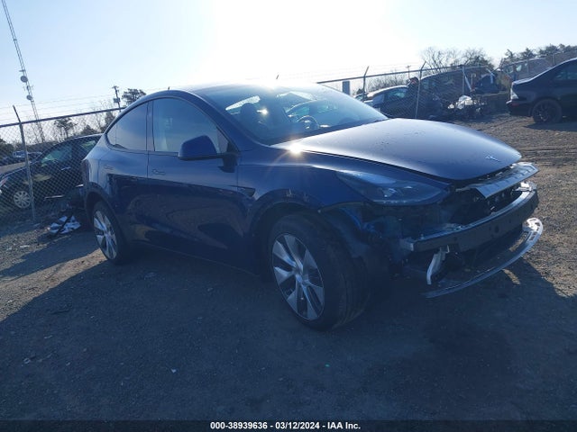 2024 TESLA MODEL Y 7SAYGDEE7RF983142 Photo 0