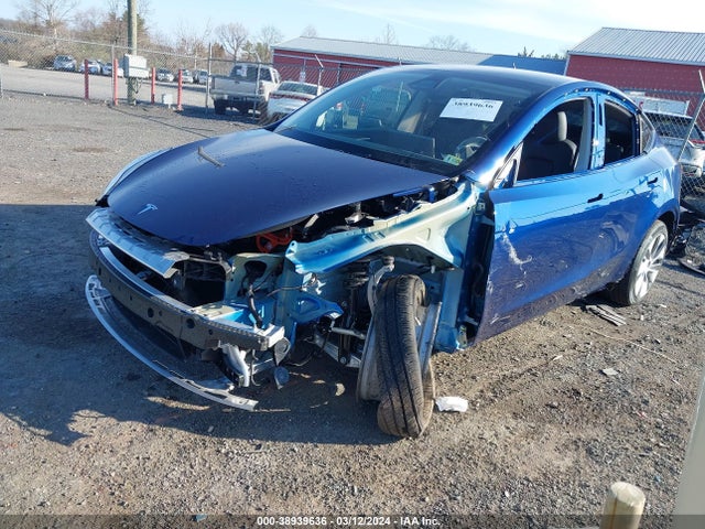 2024 TESLA MODEL Y 7SAYGDEE7RF983142 Photo 1