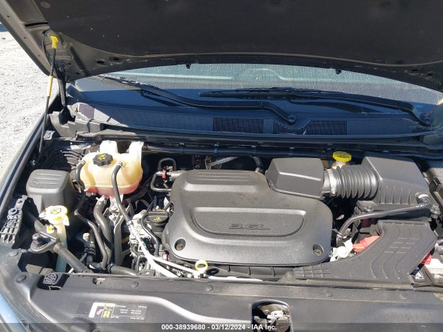 2C4RC1DG1MR527973 Chrysler Voyager Lxi