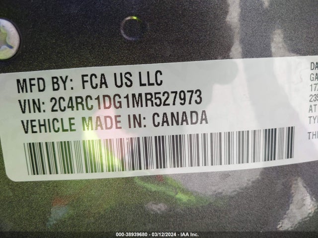 2C4RC1DG1MR527973 Chrysler Voyager Lxi