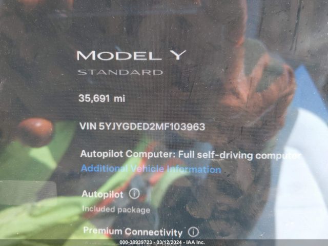 5YJYGDED2MF103963 Tesla Model Y Standard Range Rear-wheel Drive