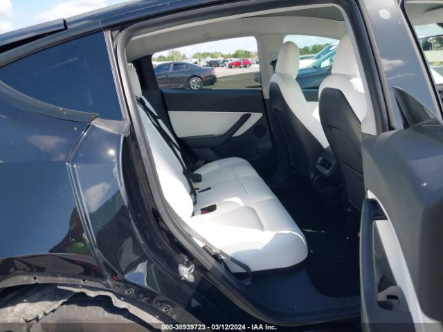 5YJYGDED2MF103963 Tesla Model Y Standard Range Rear-wheel Drive