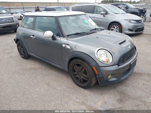 2008 MINI COOPER S WMWMF73568TV38239 Photo 0