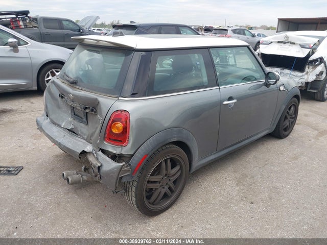 2008 MINI COOPER S WMWMF73568TV38239 Photo 3