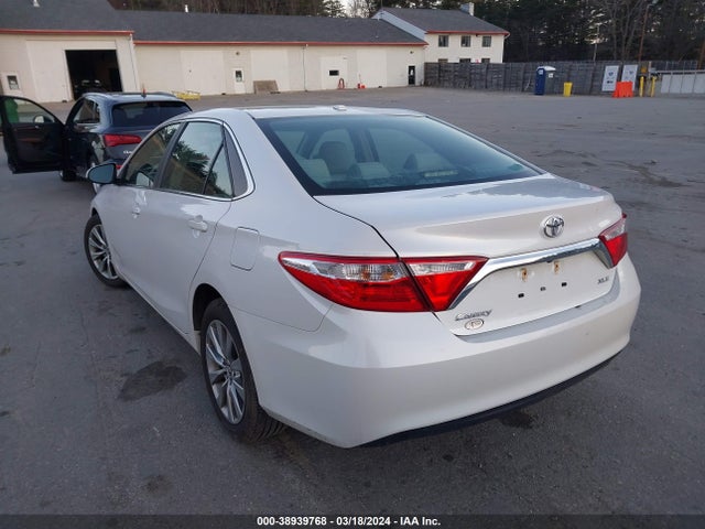 Toyota CAMRY XLE 2015 4T1BF1FKXFU955875 Image 3