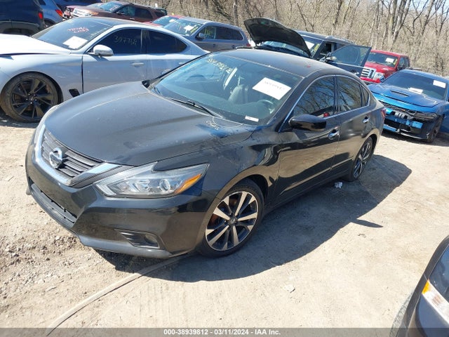 Nissan Altima 2.5 Sr 2017 1N4AL3AP8HC187819 Image 2