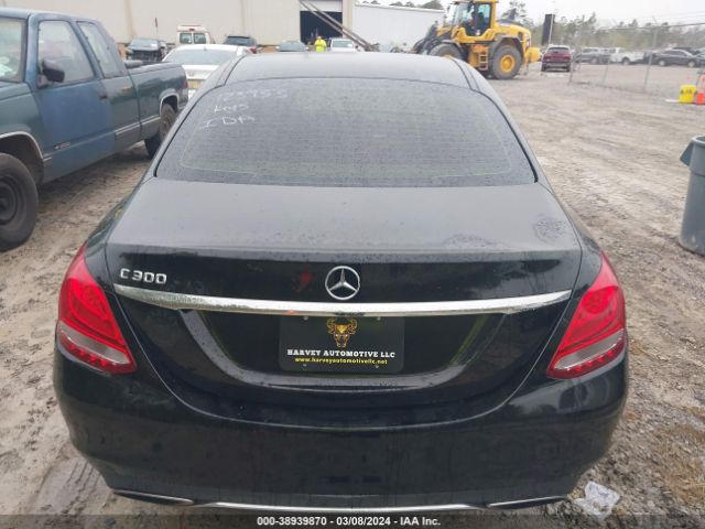 55SWF4JB3GU123933 Mercedes-Benz C 300 Luxury/sport