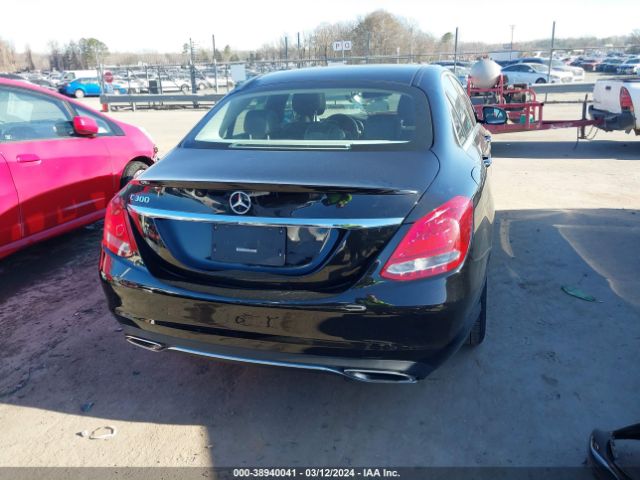 55SWF4JB6HU232825 Mercedes-Benz C 300 Luxury/sport