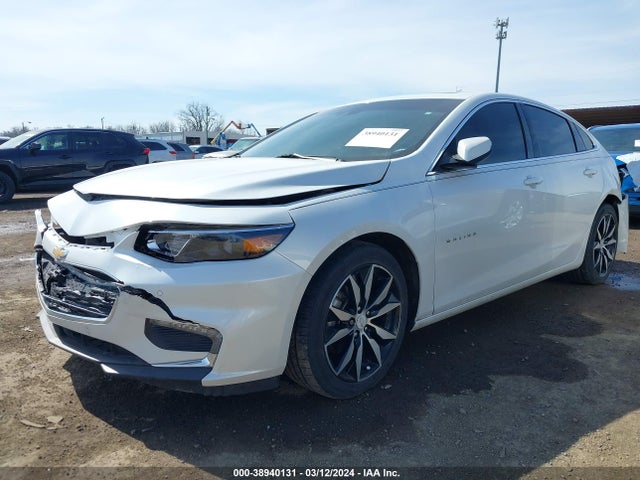 Chevrolet MALIBU LT 2018 1G1ZD5ST7JF259611 Image 2