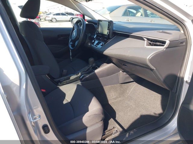 Toyota COROLLA LE 2022 5YFEPMAE5NP387967 Image 4