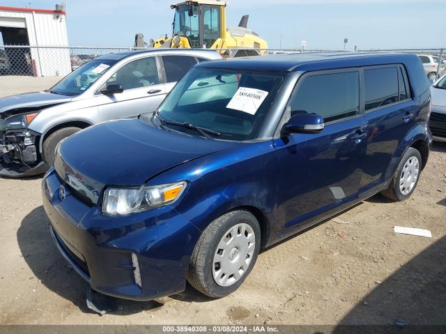 Scion XB 2014 JTLZE4FE3EJ066065 Image 2