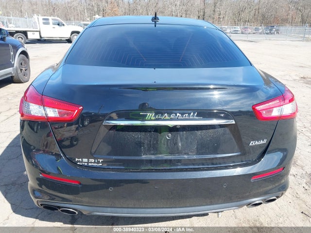 Maserati Ghibli 2018 ZAM57XSA8J1281441 Image 16
