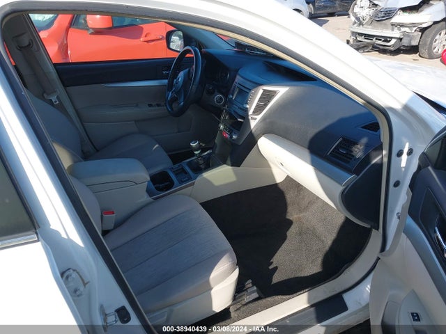Subaru Outback 2.5i Premium 2014 4S4BRBCC9E1203336 Image 5