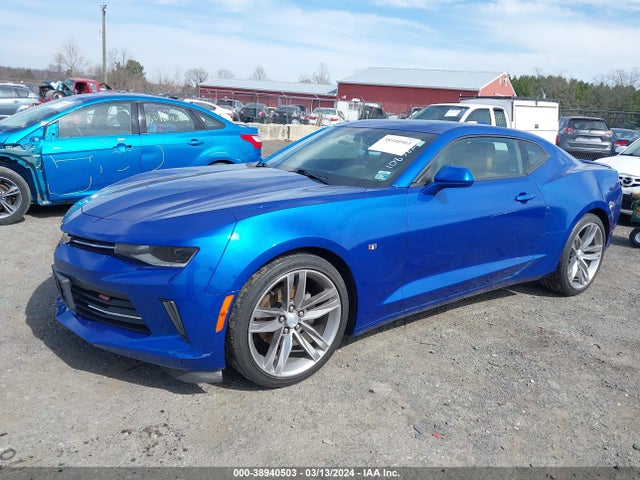 Chevrolet Camaro 2lt 2018 1G1FD1RS4J0108382 Image 2