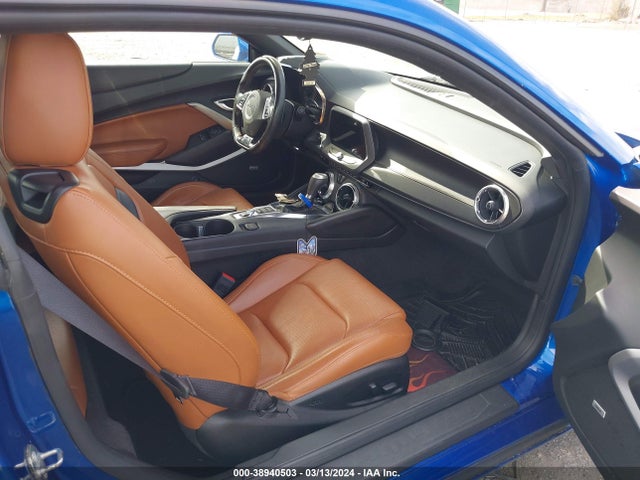 Chevrolet Camaro 2lt 2018 1G1FD1RS4J0108382 Image 5