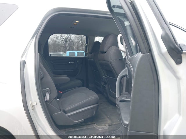 1GKKVPKD0FJ300101 GMC Acadia Sle-2