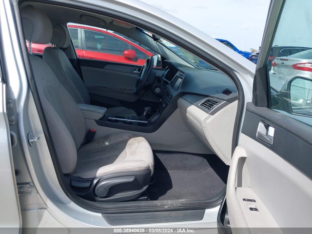 Hyundai SONATA SE 2016 5NPE24AF1GH352043 Image 5