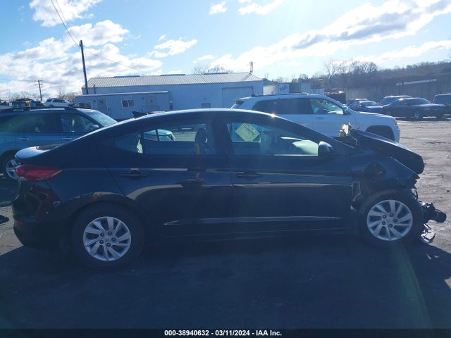 Hyundai ELANTRA SE 2018 5NPD74LF5JH371860 Image 13
