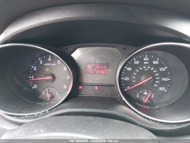 2016 KIA SEDONA LX VIN: KNDMB5C10G6106372
