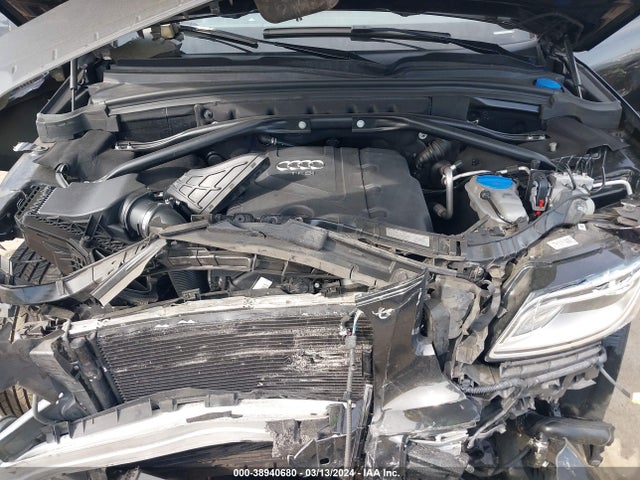 Audi Q5 2.0t Premium 2016 WA1L2AFP6GA021497 Image 10