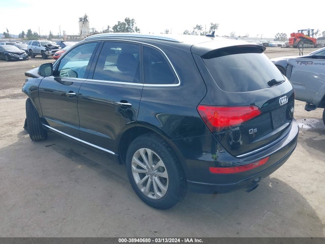 Audi Q5 2.0t Premium 2016 WA1L2AFP6GA021497 Image 3