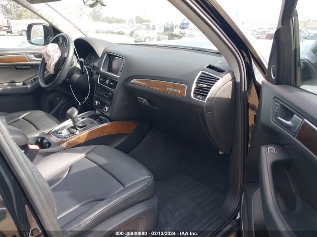 Audi Q5 2.0t Premium 2016 WA1L2AFP6GA021497 Image 5