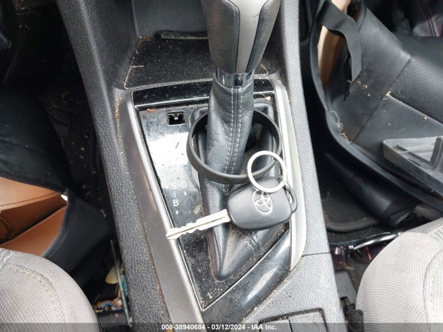 Toyota COROLLA LE 2016 5YFBURHE4GP501717 Image 11