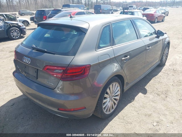 WAUUPBFF5GA141698 Audi A3 E-tron 1.4t Premium