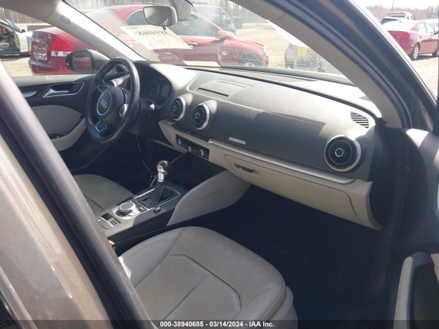 WAUUPBFF5GA141698 Audi A3 E-tron 1.4t Premium
