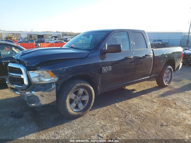 1C6RR7FG2KS703978 RAM 1500 Classic Tradesman Quad Cab 4x4 6'4 Box