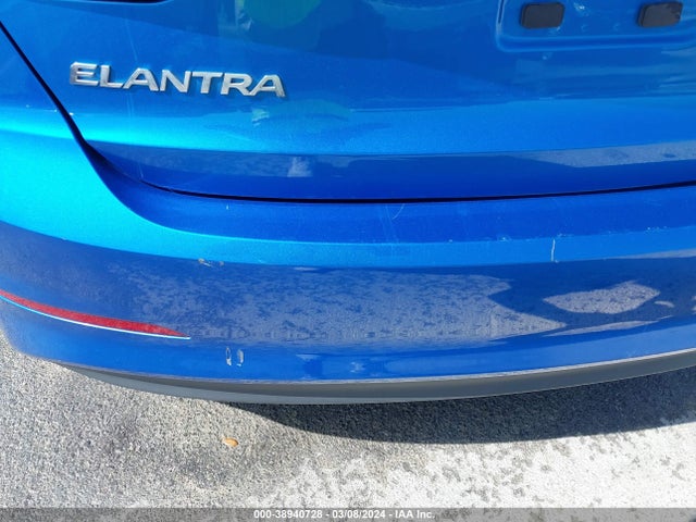 Hyundai Elantra Value Edition 2017 5NPD84LFXHH137012 Image 18
