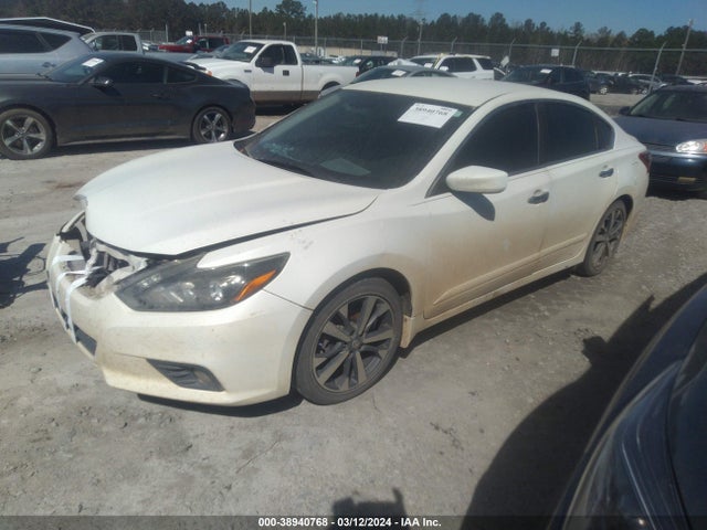 Nissan Altima 2.5 Sr 2017 1N4AL3AP8HC119780 Image 2