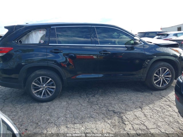 Toyota Highlander Xle 2017 5TDKZRFH9HS509061 Image 13