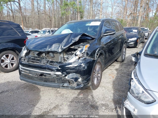 Toyota Highlander Xle 2017 5TDKZRFH9HS509061 Image 2