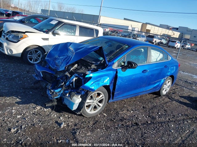 Chevrolet Cruze Lt Auto 2018 1G1BE5SM7J7224570 Image 2