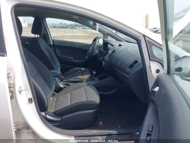 KIA FORTE LX 2015 KNAFX4A68F5327514 Image 5