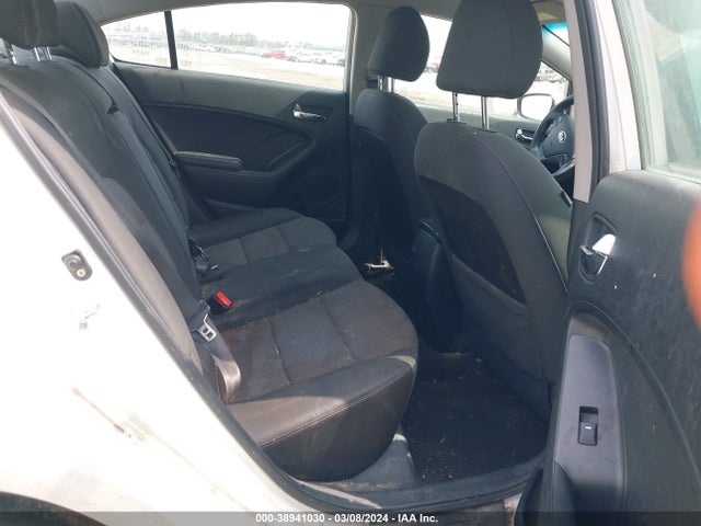KIA FORTE LX 2015 KNAFX4A68F5327514 Image 8
