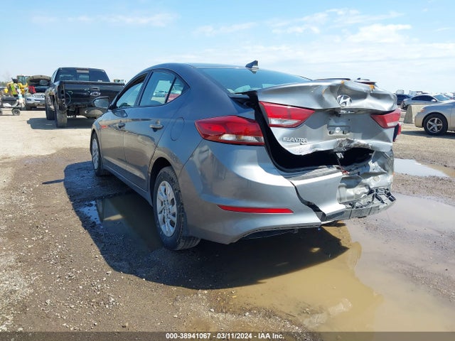 Hyundai ELANTRA SE 2018 5NPD74LF4JH373227 Image 3