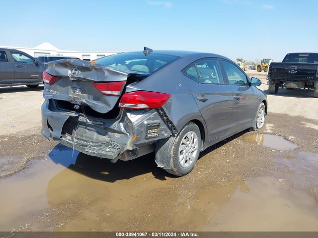Hyundai ELANTRA SE 2018 5NPD74LF4JH373227 Image 4