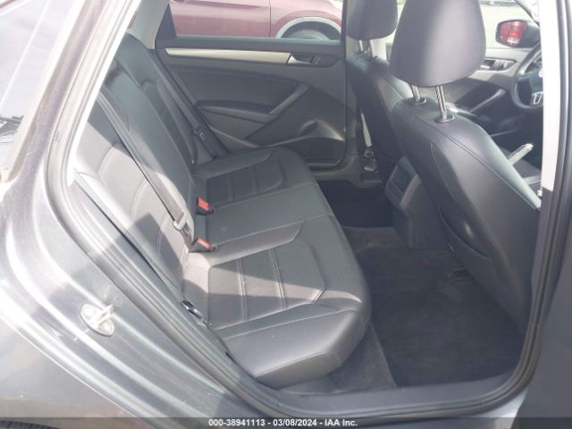 1VWAT7A30FC123217 Volkswagen Passat 1.8t Limited Edition