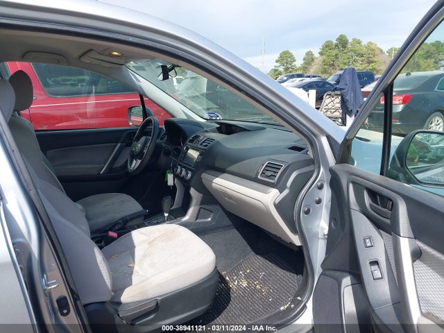 Subaru Forester 2.5i 2018 JF2SJABC0JH611895 Image 5