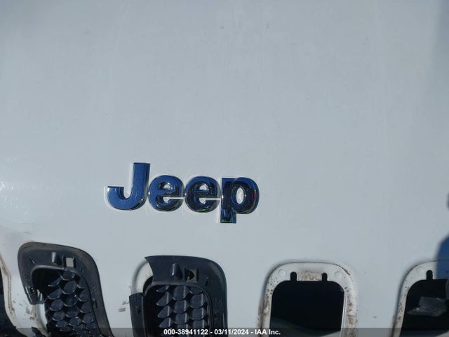 1C4PJMAB5HW562195 Jeep Cherokee Sport 4x4