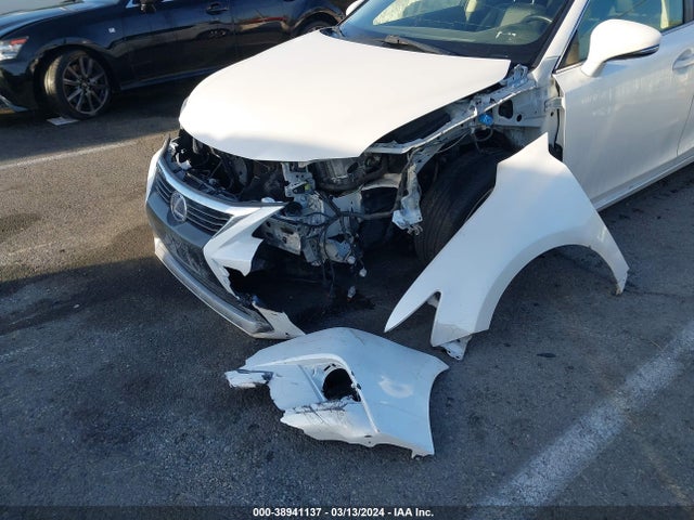 Lexus CT 200H 2015 JTHKD5BH4F2215048 Image 6